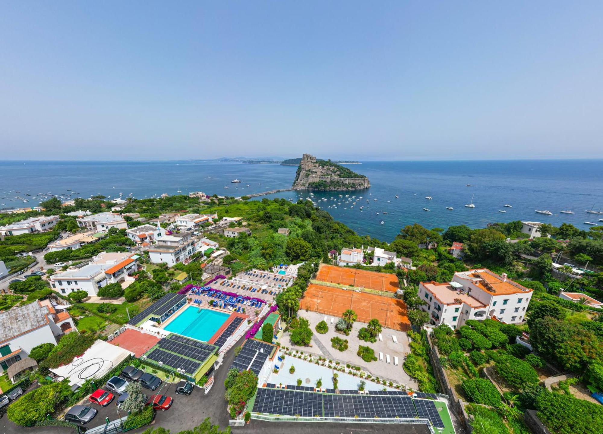 Hotel Parco Cartaromana Ísquia Exterior foto